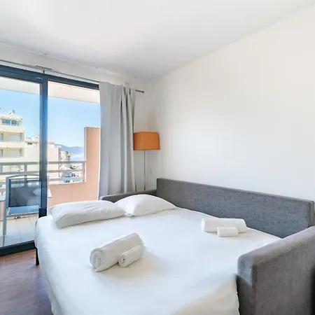 2 Pieces Avec Terrasse, Vue Mer, Piscine - Proche Palais Et Croisette Appartement *