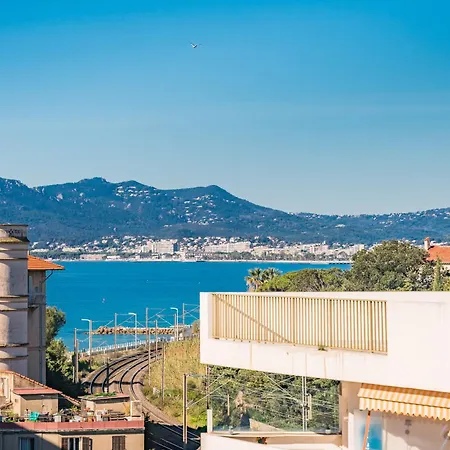 Appartement 2 Pieces Avec Terrasse, Vue Mer, Piscine - Proche Palais Et Croisette