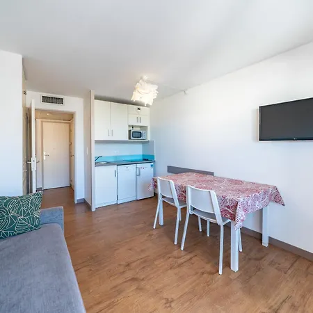 Appartement 2 Pieces Avec Terrasse, Vue Mer, Piscine - Proche Palais Et Croisette