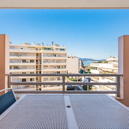 Appartement 2 Pieces Avec Terrasse, Vue Mer, Piscine - Proche Palais Et Croisette